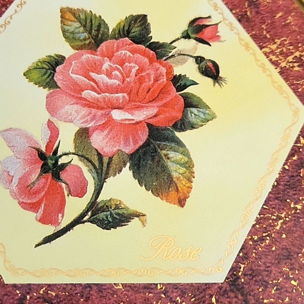 Vintage Rose 🌹 Octagon  Tin - Picture 2 of 16